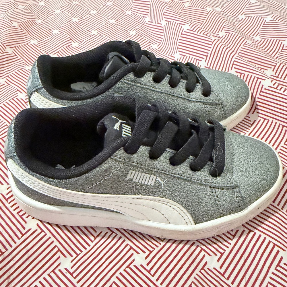 Puma Kids Black and Glittery Gray Sneakers